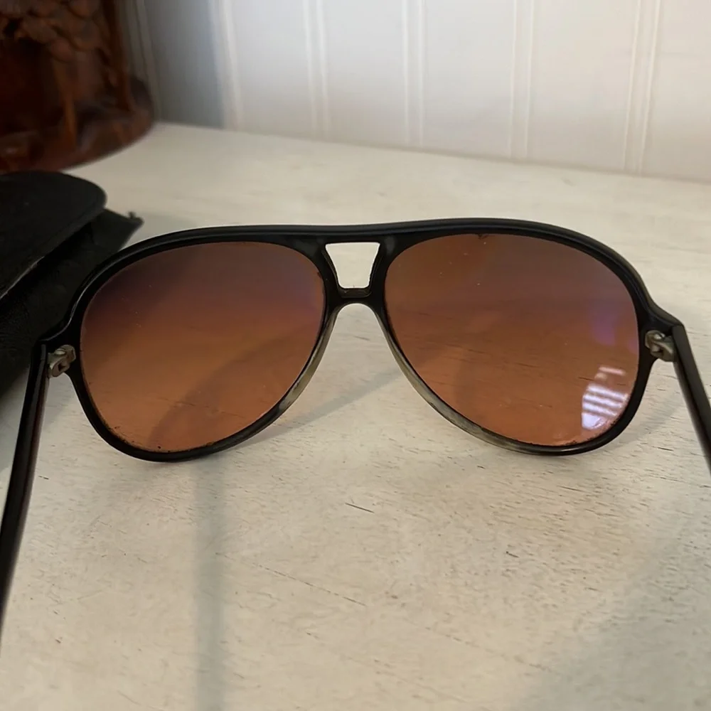 Serengeti drivers 5227g sunglasses Corning optics case